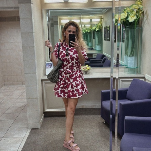 Meet your Posher, Daniela - Picture 4 of 8